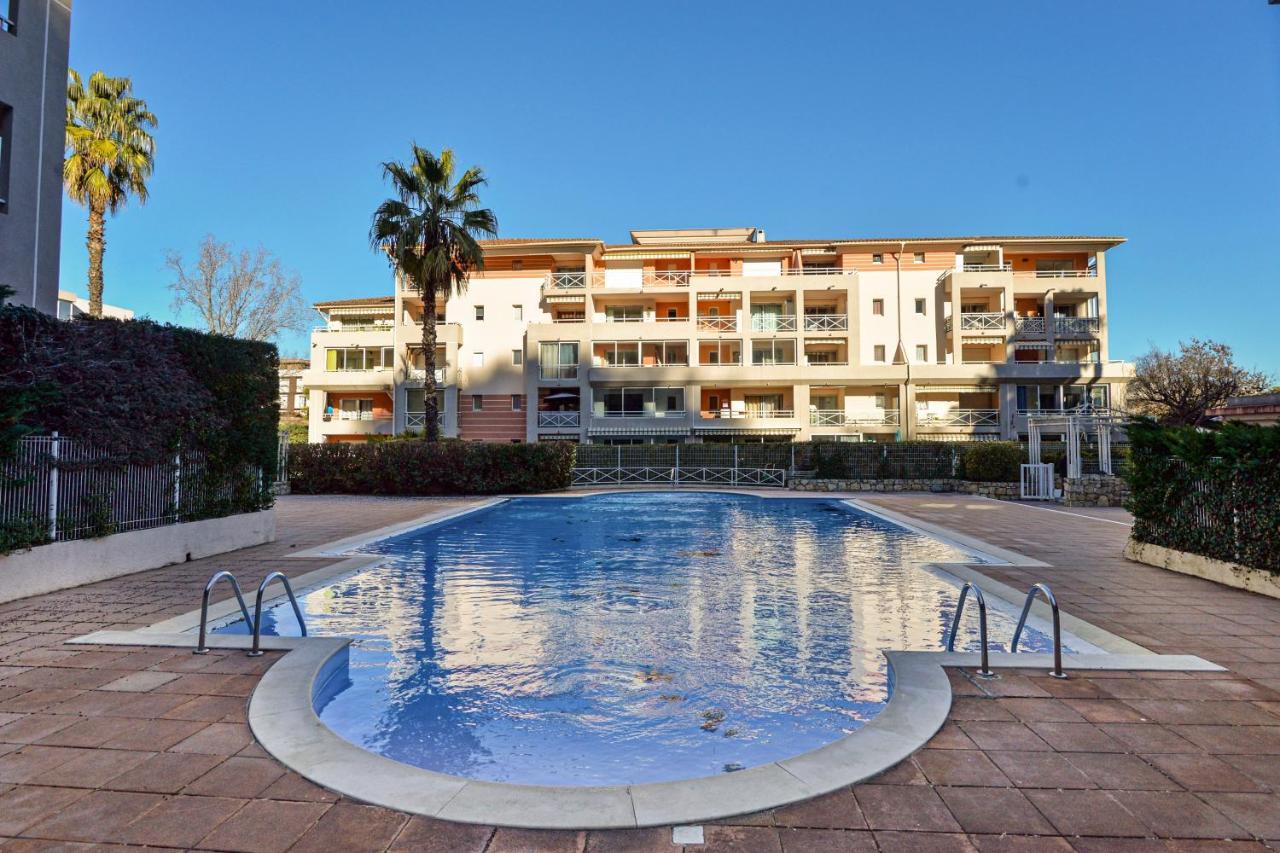 Appartamento Le Cyana Cagnes-sur-Mer Esterno foto