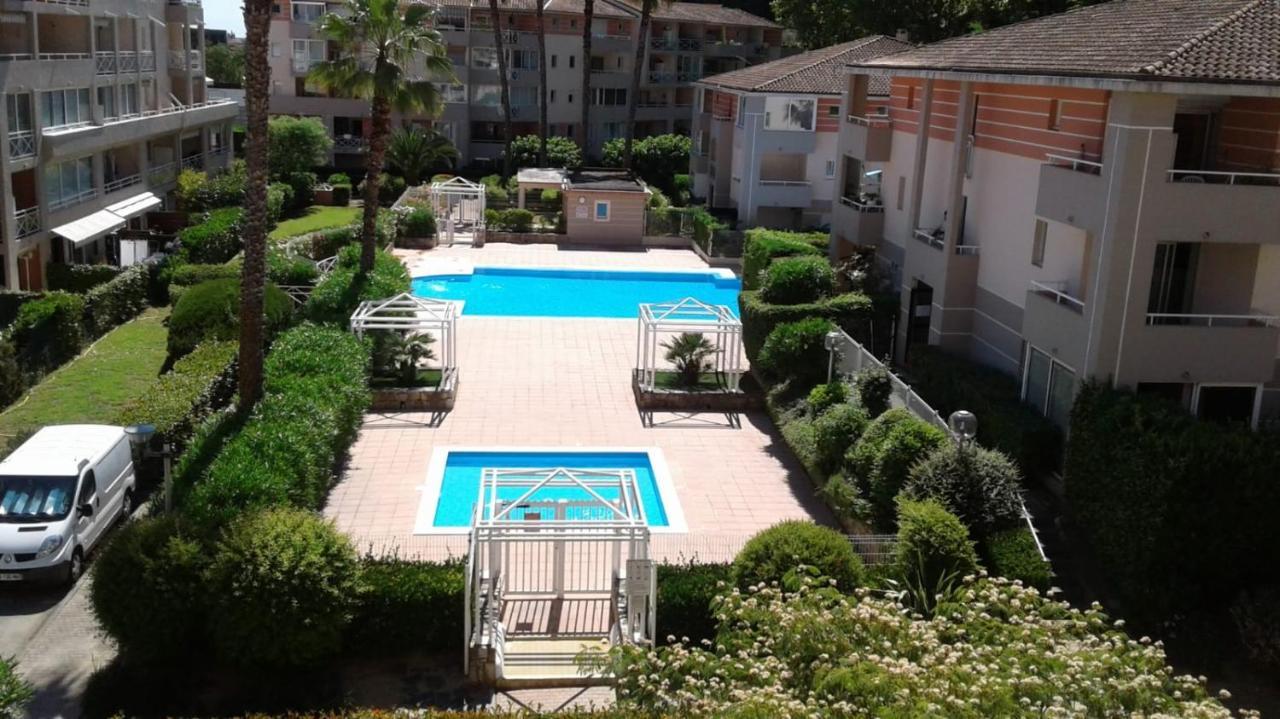 Appartamento Le Cyana Cagnes-sur-Mer Esterno foto